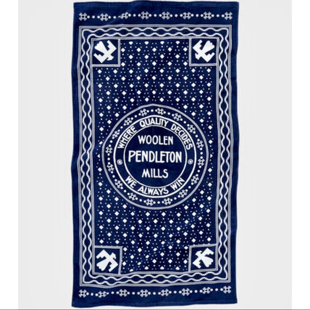 NEW Pendleton Navy Beach Spa Bath Camping Towel